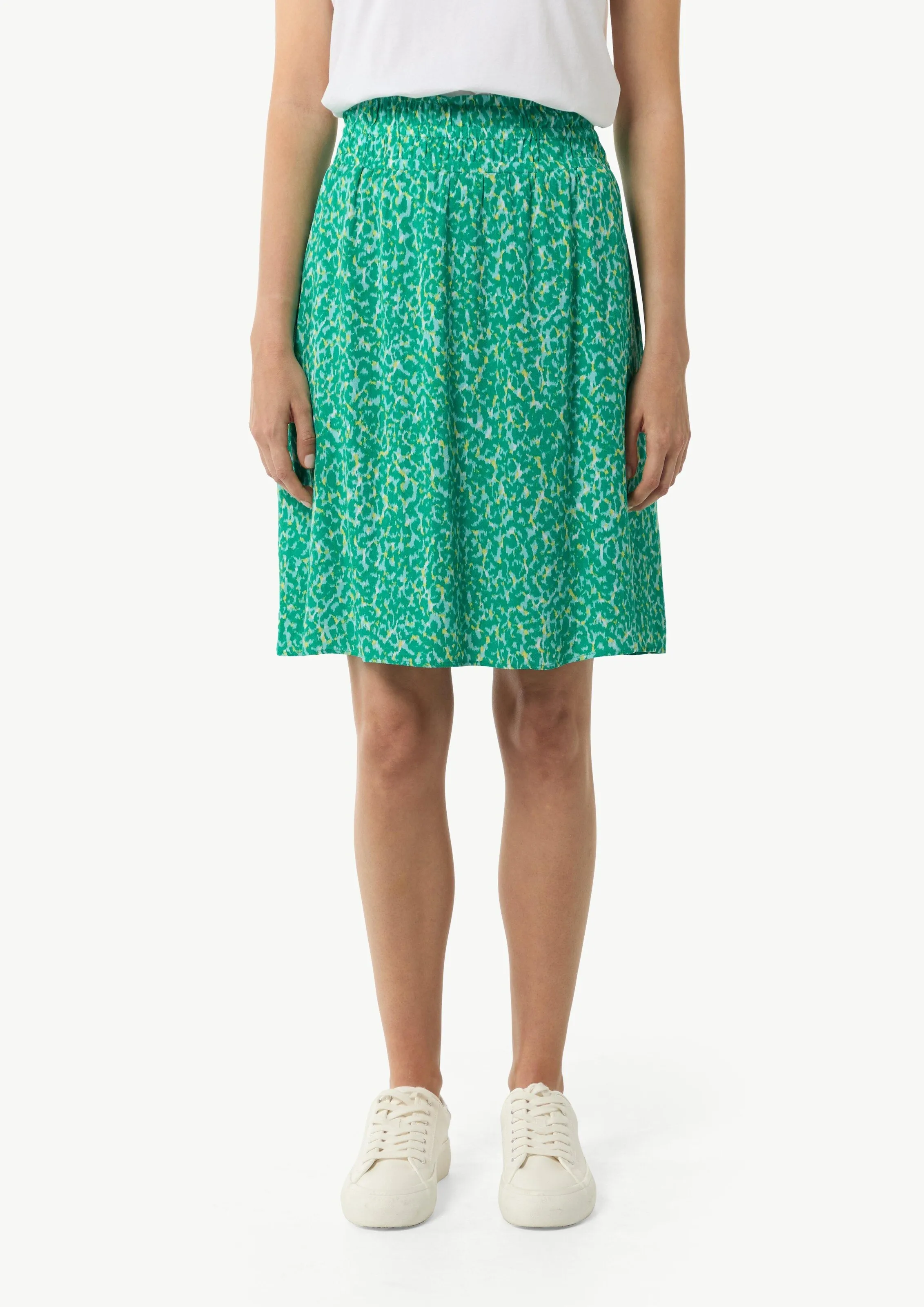 Falda comma casual identity en Jade