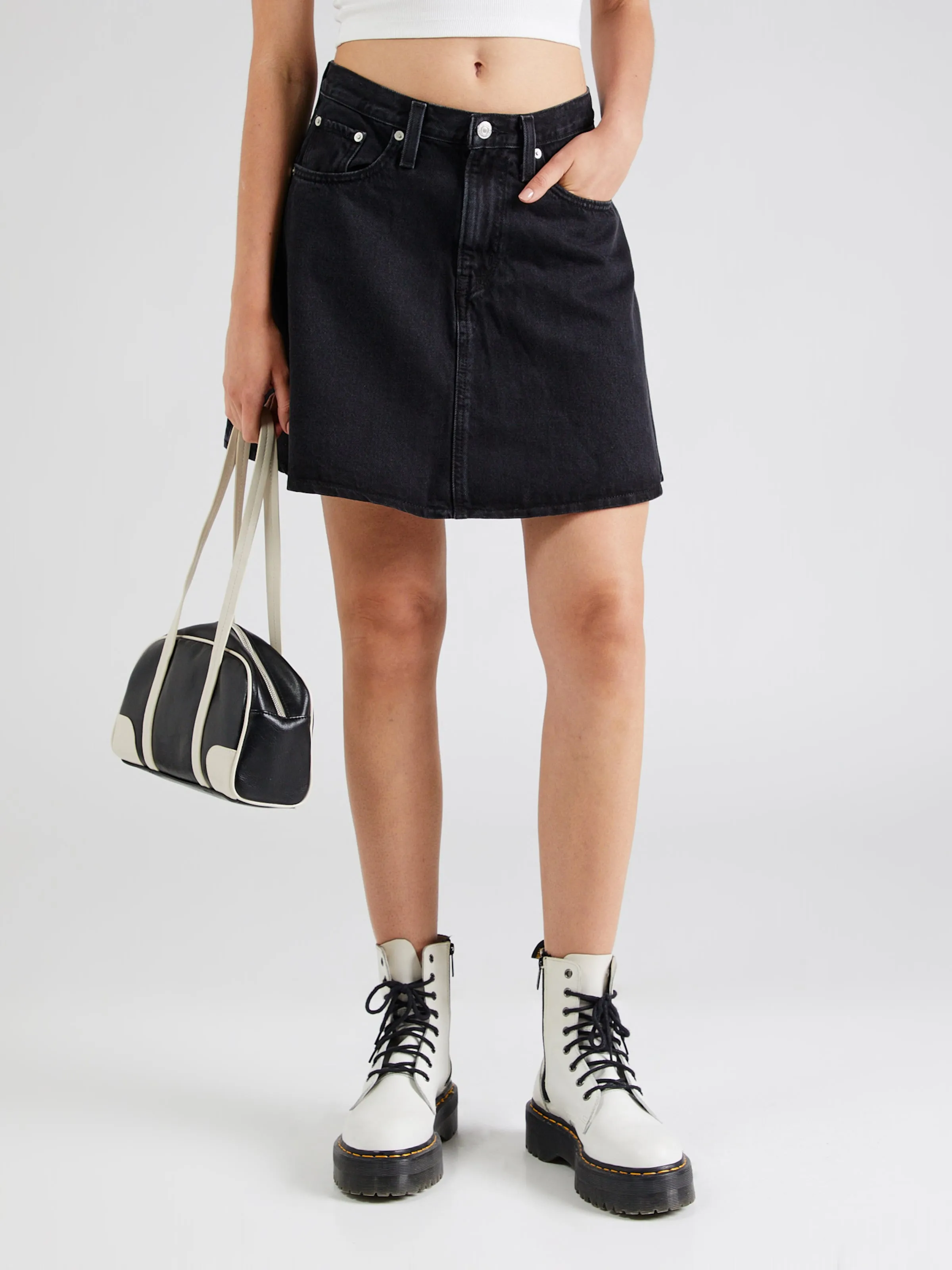 Falda 'Mini Flounce Skirt' LEVI'S ® en Negro Denim