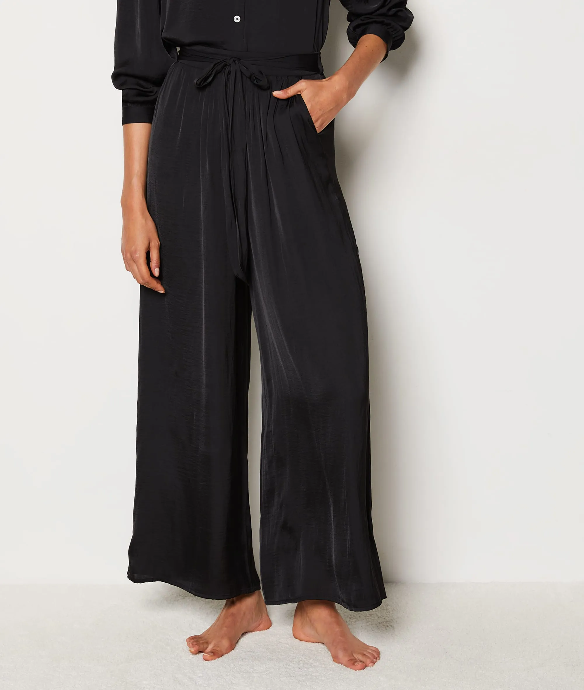 Pantalon de pyjama satiné coupe large SATO NOIR - ETAM