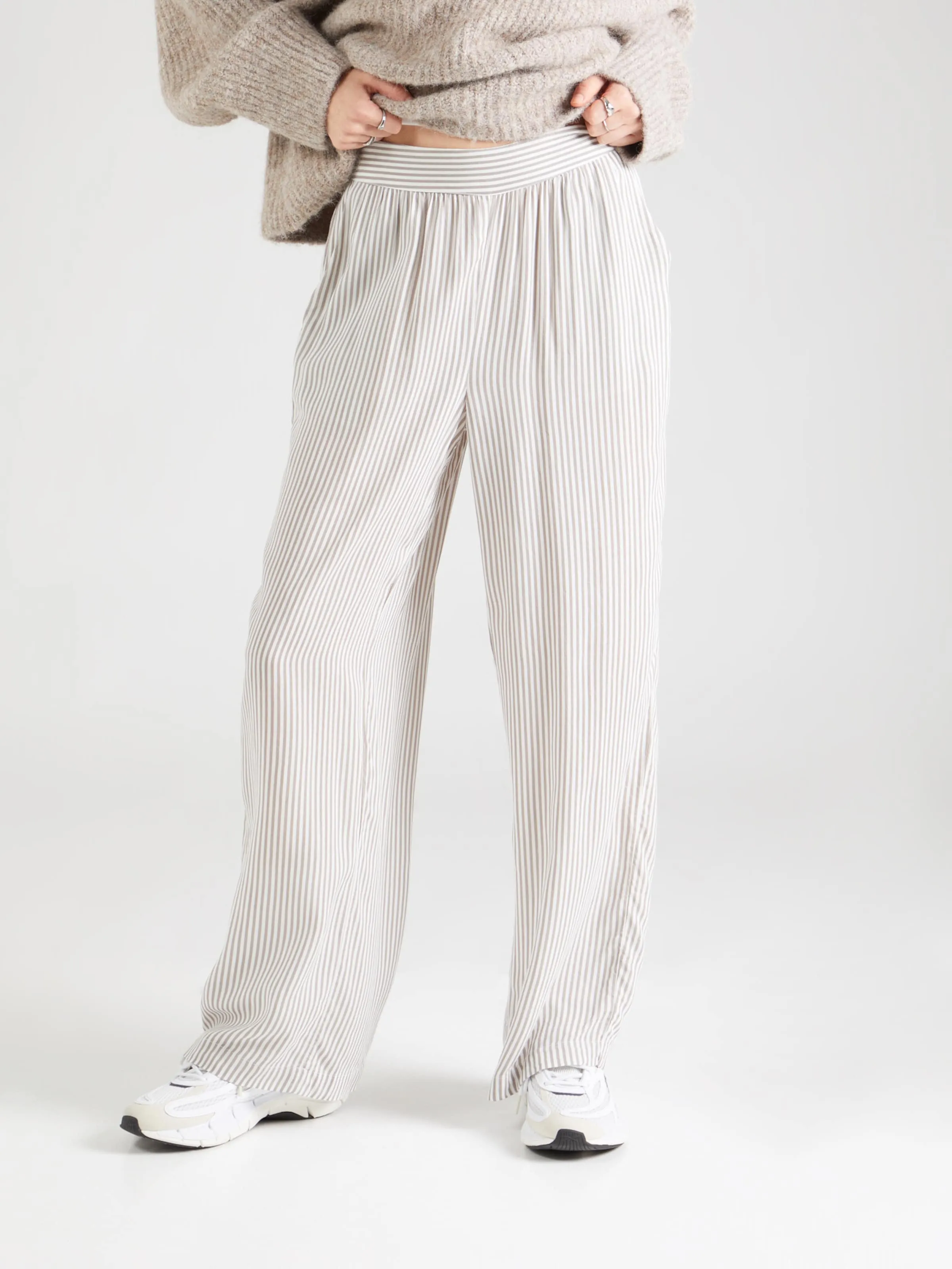 Pierna ancha Pantalón 'VMBUMPY' VERO MODA en Blanco