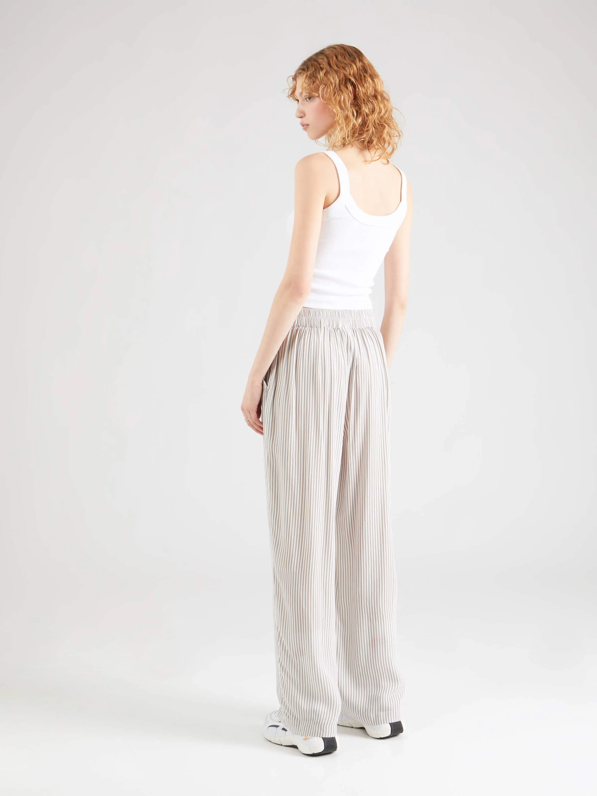 Pierna ancha Pantalón 'VMBUMPY' VERO MODA en Blanco